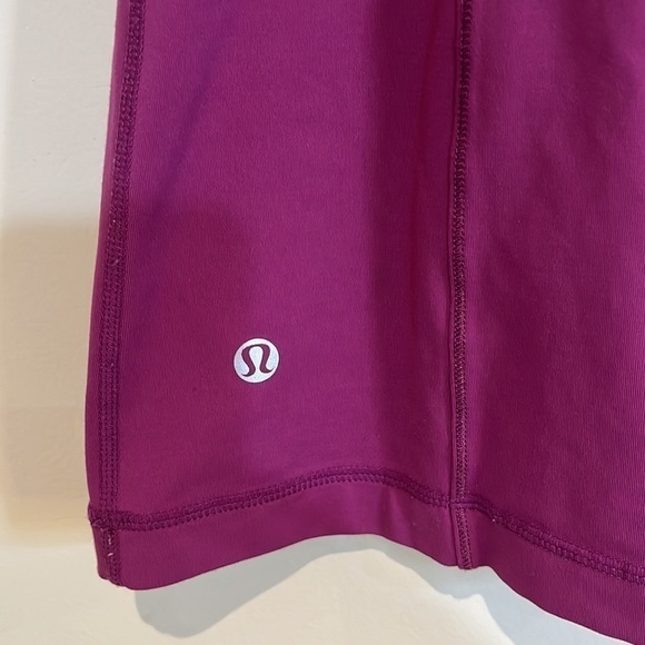 Lululemon Warrior 1 Dual Strap Layered
Yoga Workout tank top size 4 in dewberry - Picture 4 of 8